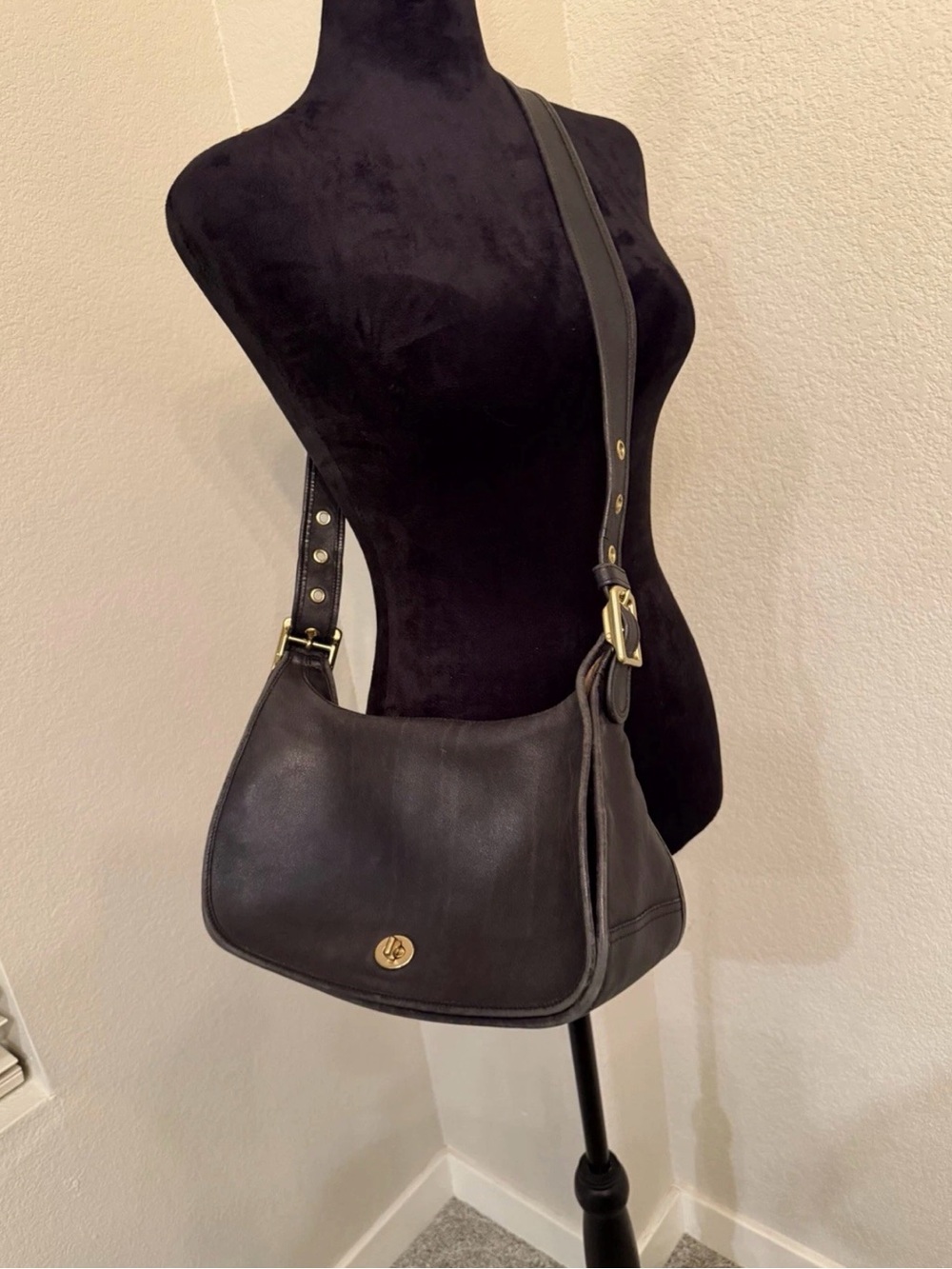 Rare Vintage Coach Legacy Crescent Bag! 24 Years old!